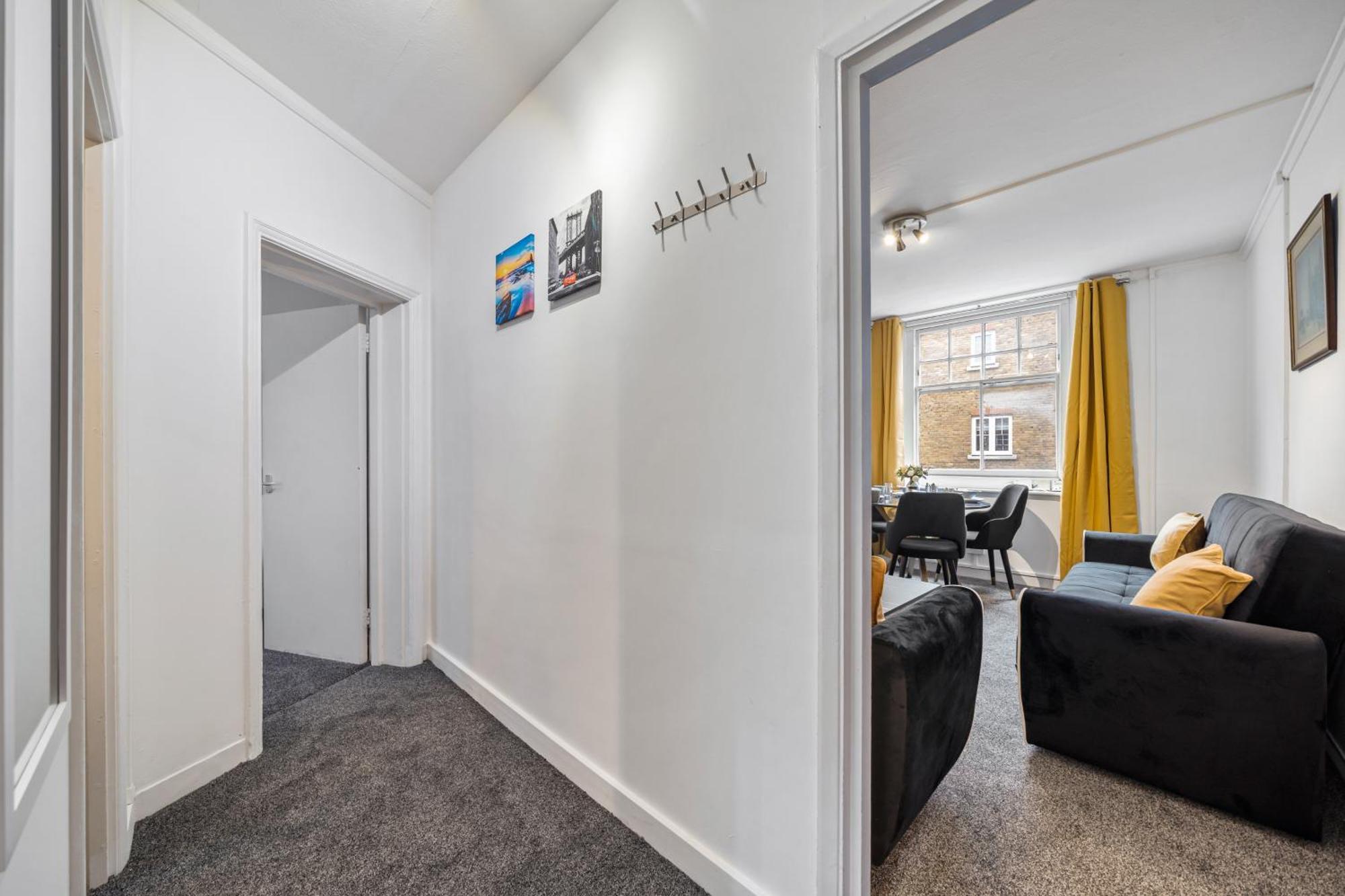 Chic Urban Retreat 1 Bedroom Gem In Covent Garden ลอนดอน ภายนอก รูปภาพ