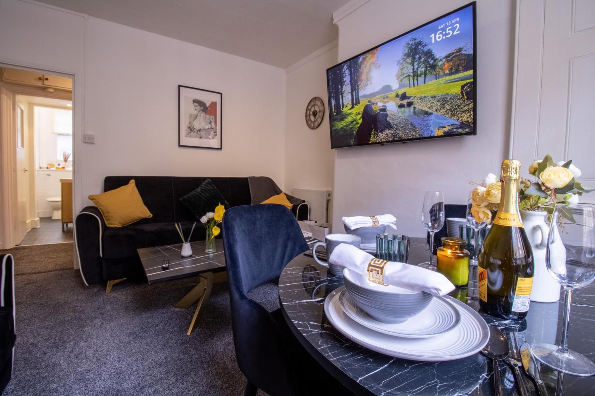 Chic Urban Retreat 1 Bedroom Gem In Covent Garden ลอนดอน ภายนอก รูปภาพ