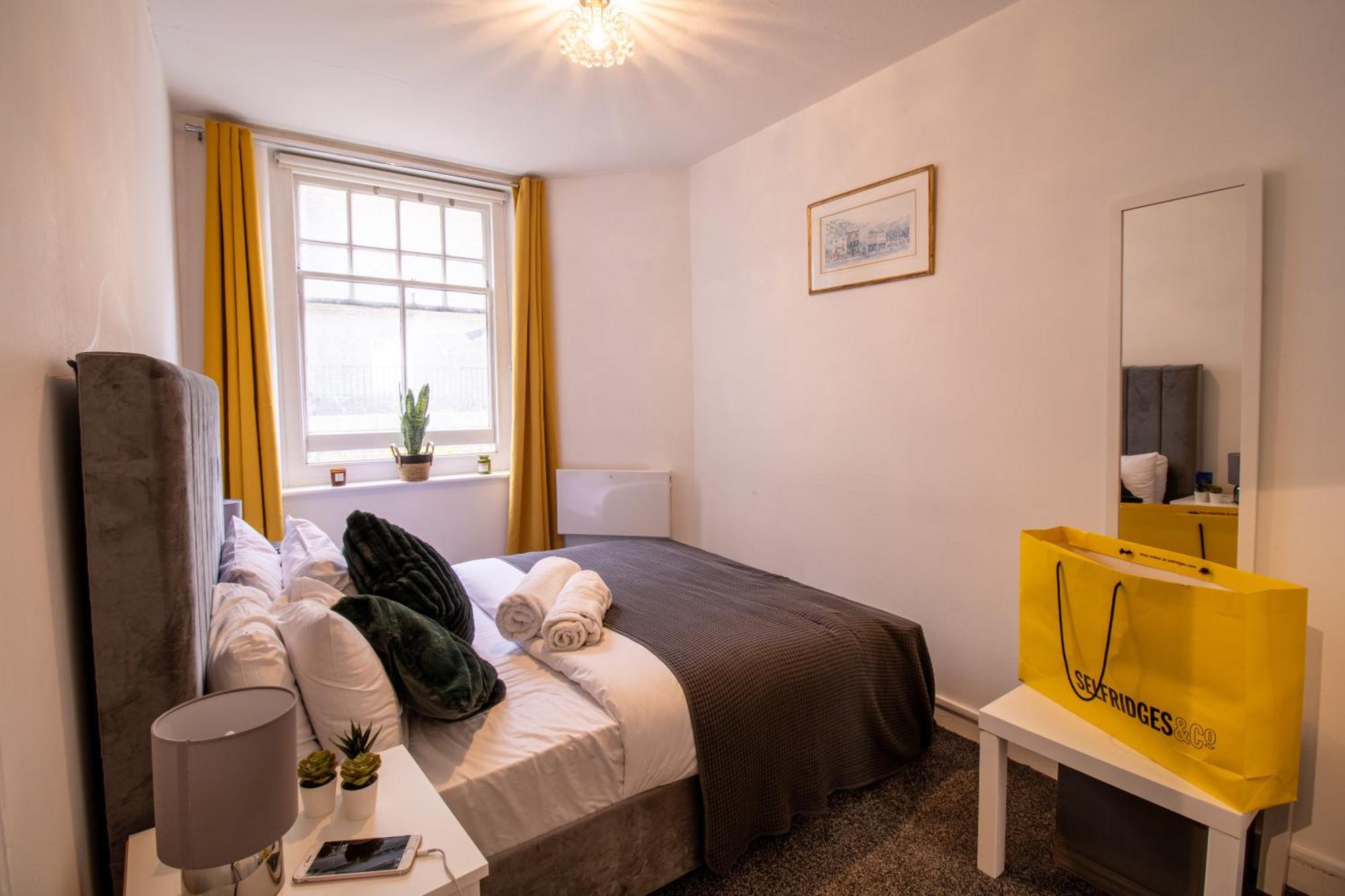 Chic Urban Retreat 1 Bedroom Gem In Covent Garden ลอนดอน ภายนอก รูปภาพ